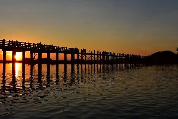 Myanmar sunset u bein bridge
