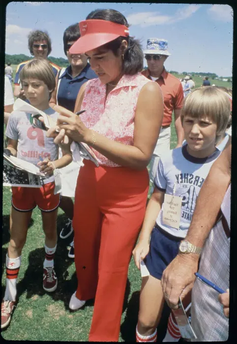Framed Print : Nancy Lopez Signing Autographs Framed Print : Nancy Lopez Signing Autographs