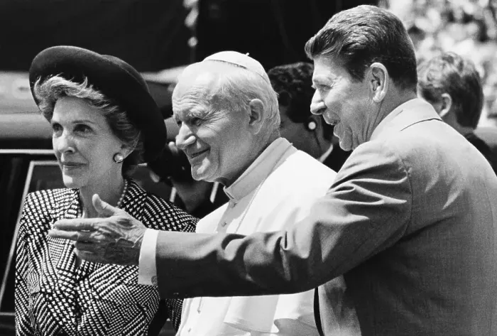 Framed Print : Nancy Reagan, Pope John Paul II and President Reagan Framed Print : Nancy Reagan, Pope John Paul II and President Reagan