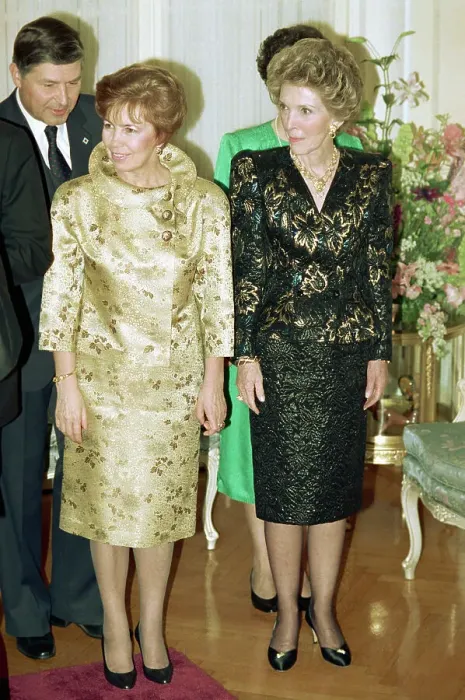 Framed Print : Nancy Reagan and Raisa Gorbachev Framed Print : Nancy Reagan and Raisa Gorbachev