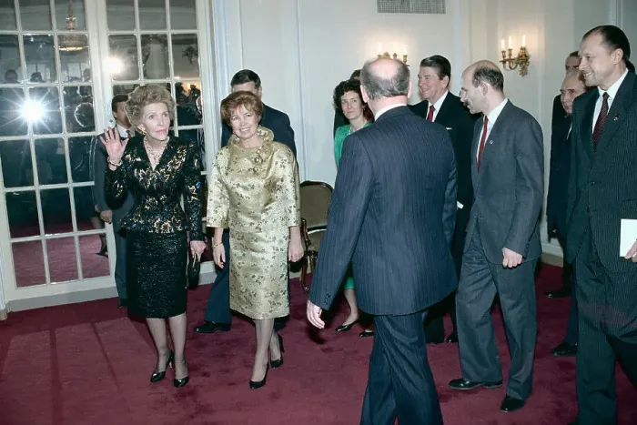 Framed Print : Nancy Reagan and Raisa Gorbachev Framed Print : Nancy Reagan and Raisa Gorbachev