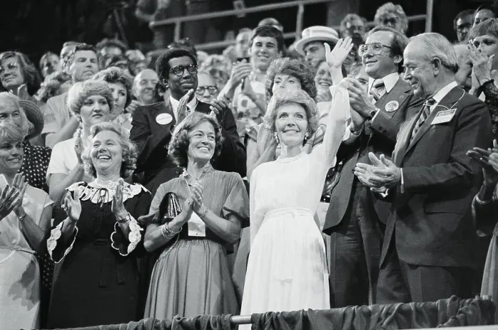 Framed Print : Nancy Reagan Waving Framed Print : Nancy Reagan Waving