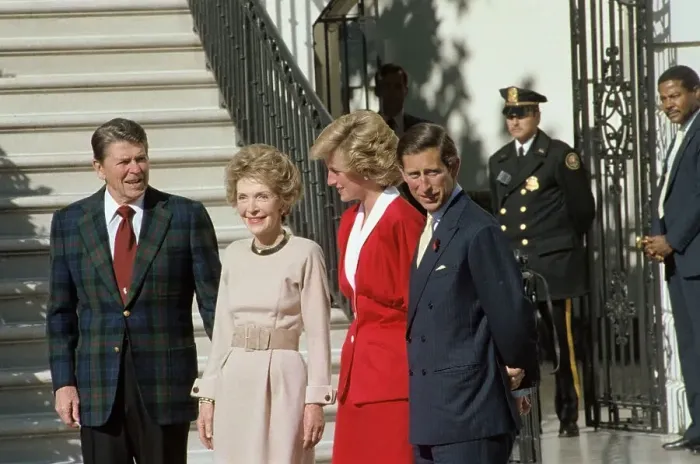 Framed Print : Nancy and Ronald Reagan with Princess Diana and Prince Charles Framed Print : Nancy and Ronald Reagan with Princess Diana and Prince Charles