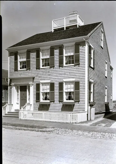 Framed Print : Nantucket House With Fence And Roof Walk Framed Print : Nantucket House With Fence And Roof Walk