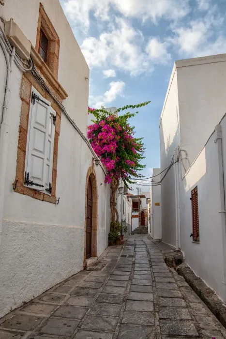 Framed Print : Narrow street Framed Print : Narrow street