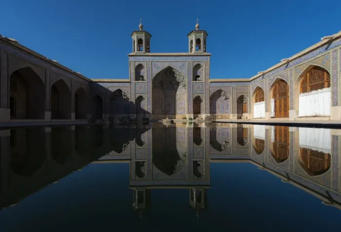 Framed Print : Nasir Al-Mulk Mosque, Shiraz, Iran Framed Print : Nasir Al-Mulk Mosque, Shiraz, Iran