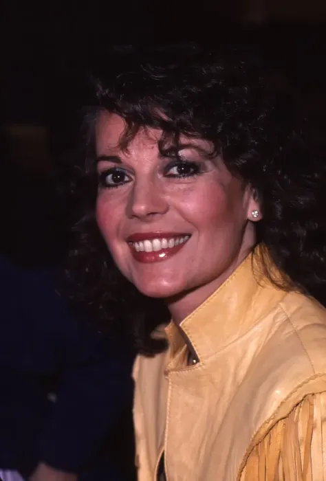 Framed Print : Natalie Wood Attends An Event Framed Print : Natalie Wood Attends An Event