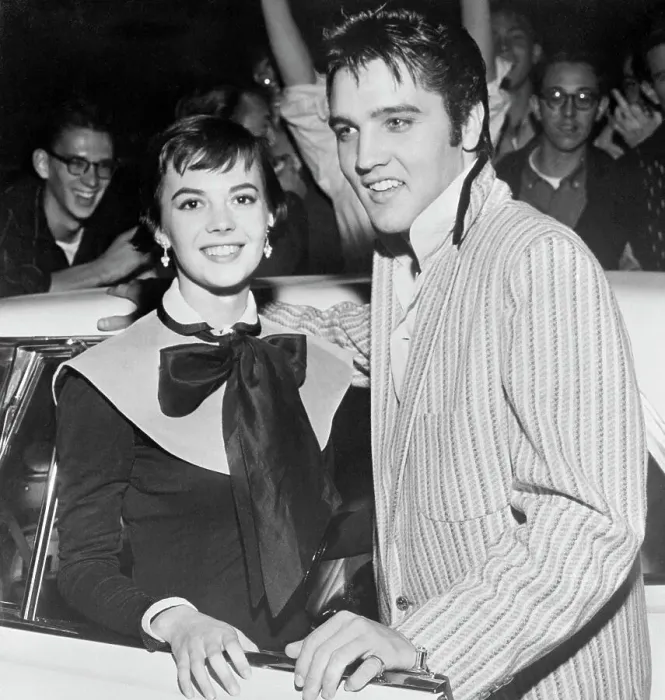 Framed Print : Natalie Wood and Elvis Presley Framed Print : Natalie Wood and Elvis Presley
