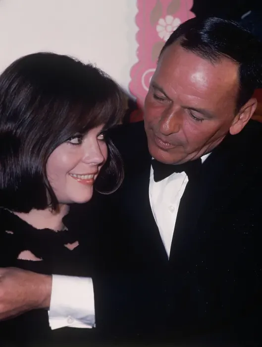 Framed Print : Natalie Wood and Frank Sinatra Framed Print : Natalie Wood and Frank Sinatra
