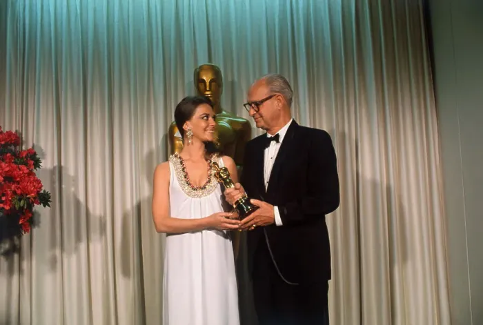 Framed Print : Natalie Wood Presenting an Academy Award to L.B. Abbott Framed Print : Natalie Wood Presenting an Academy Award to L.B. Abbott