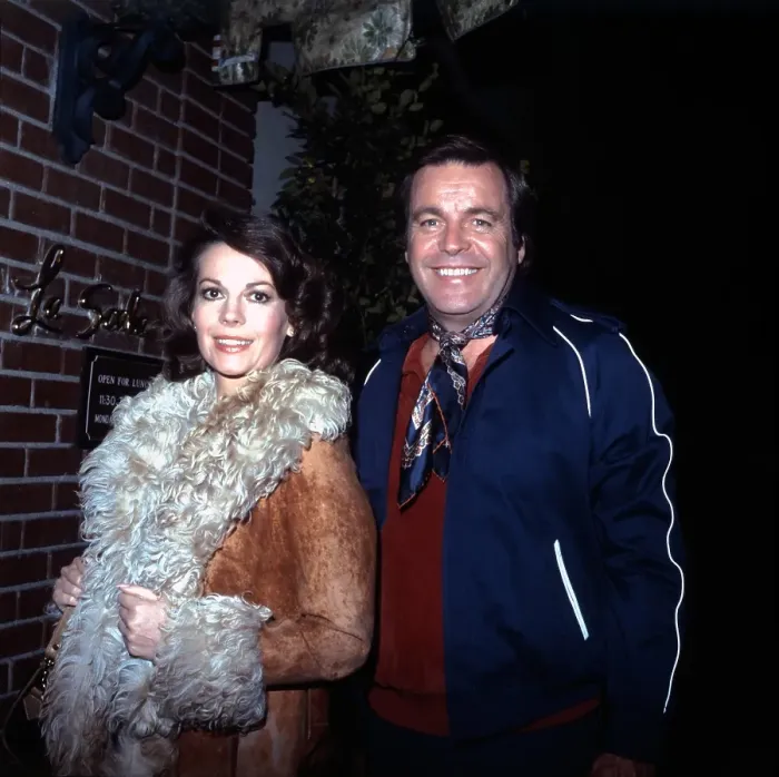 Framed Print : Natalie Wood And Robert Wagner Framed Print : Natalie Wood And Robert Wagner