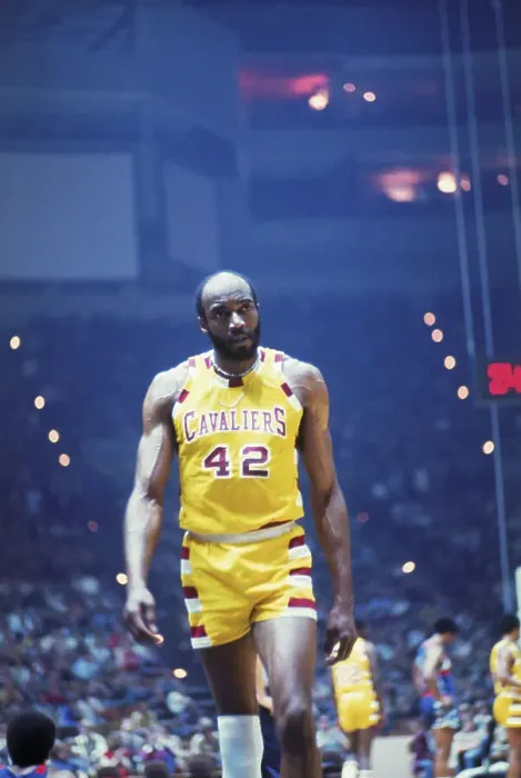 Framed Print : Nate Thurmond of the Cleveland Cavaliers Framed Print : Nate Thurmond of the Cleveland Cavaliers