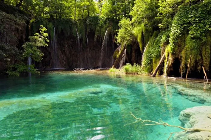 Framed Print : Natural pool - Plitvice Lakes National Park Framed Print : Natural pool - Plitvice Lakes National Park