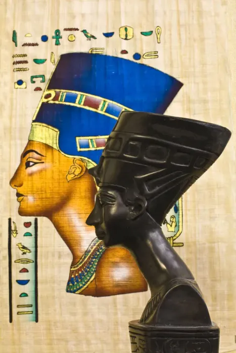 Framed Print : Nefertiti souvenir statue Framed Print : Nefertiti souvenir statue