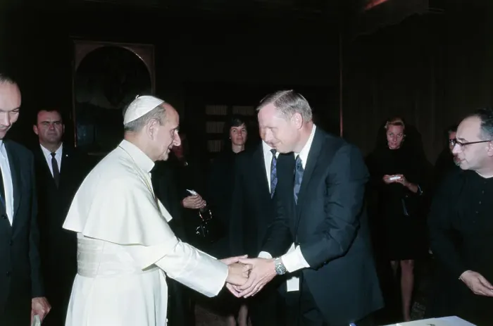 Framed Print : Neil Armstrong Shaking Hands with Pope Paul VI Framed Print : Neil Armstrong Shaking Hands with Pope Paul VI