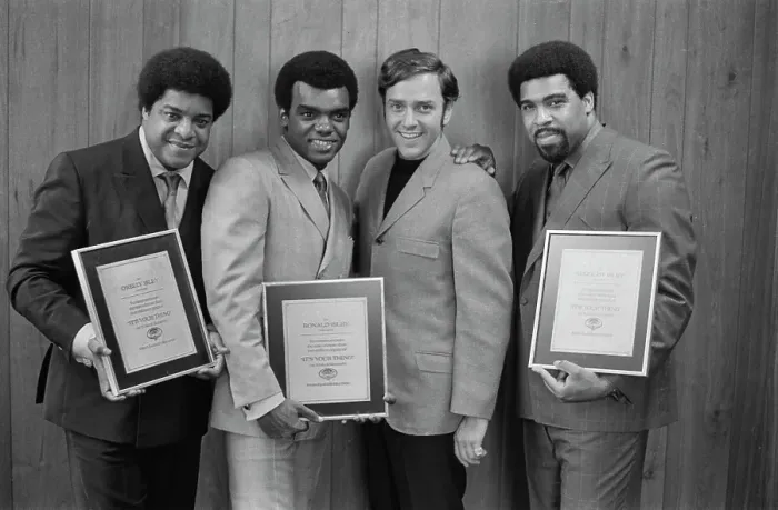 Framed Print : Neil Bogart With The Isley Brothers Framed Print : Neil Bogart With The Isley Brothers