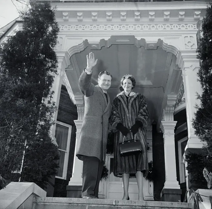 Framed Print : Nelson Rockefeller and Wife Waving Framed Print : Nelson Rockefeller and Wife Waving