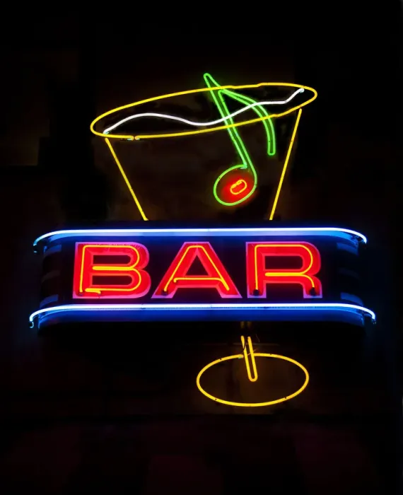 Framed Print : Neon bar sign with cocktail glass Framed Print : Neon bar sign with cocktail glass
