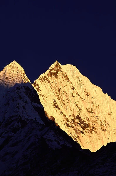 Nepal, Himalaya, snow-covered peak