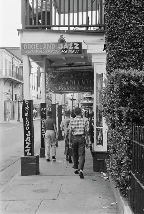 Framed Print : New Orleans French Quarter Framed Print : New Orleans French Quarter