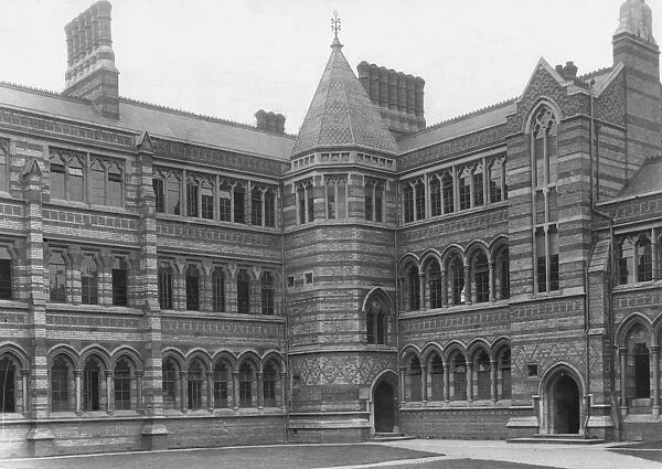 New Quad. The New Quad at Rugby School, Warwickshire, October 1923