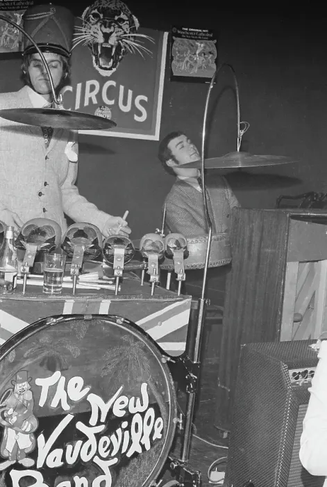 Framed Print : New Vaudeville Band Play Live Framed Print : New Vaudeville Band Play Live