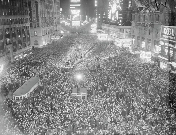 Framed Print : New Year's Crowd in Times Square, 1937 Framed Print : New Year's Crowd in Times Square, 1937
