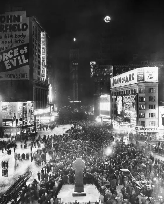 Framed Print : New Years Eve 1949 New York Framed Print : New Years Eve 1949 New York