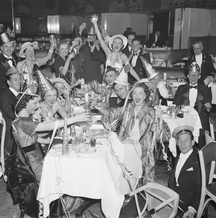 Framed Print : New Year's Eve in Night Club Framed Print : New Year's Eve in Night Club