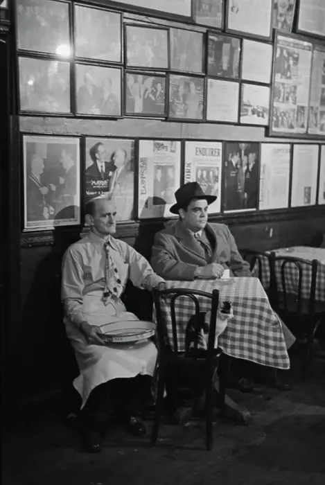 Framed Print : New York Bar Scene Framed Print : New York Bar Scene