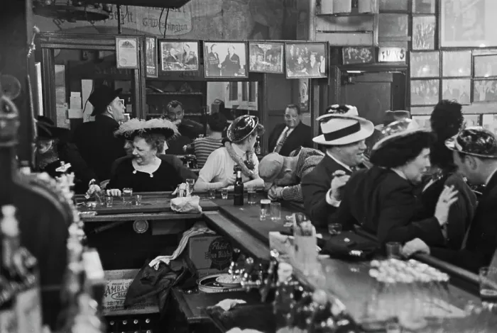 Framed Print : New York Bar Scene Framed Print : New York Bar Scene