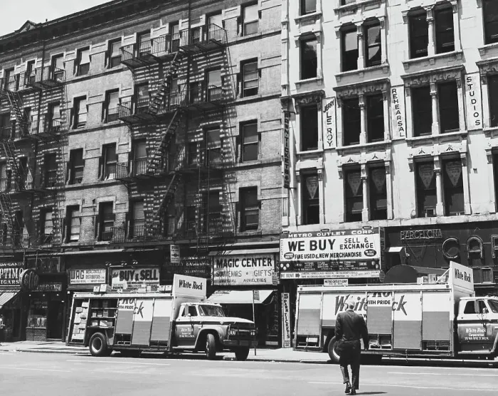 Framed Print : New York City Street Scene Framed Print : New York City Street Scene