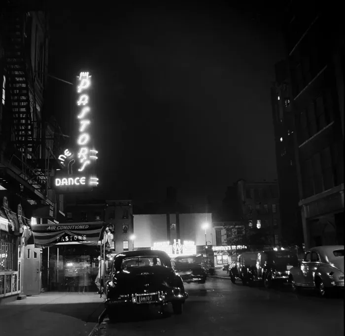 Framed Print : New York City Street Scenes Framed Print : New York City Street Scenes