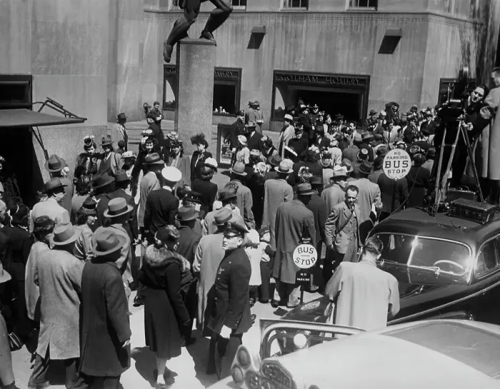 Framed Print : New York Crowds Framed Print : New York Crowds