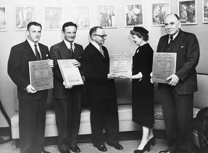 Framed Print : New York Film Critics Awards Framed Print : New York Film Critics Awards