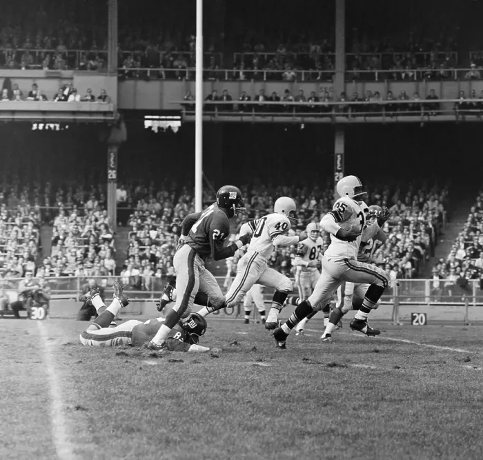 Framed Print : New York Giants Playing Pittsburgh Steelers Framed Print : New York Giants Playing Pittsburgh Steelers