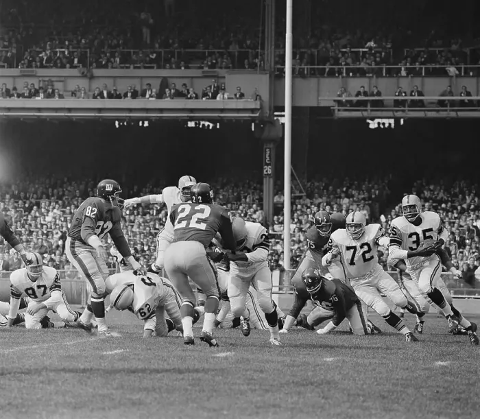 Framed Print : New York Giants Playing Pittsburgh Steelers Framed Print : New York Giants Playing Pittsburgh Steelers