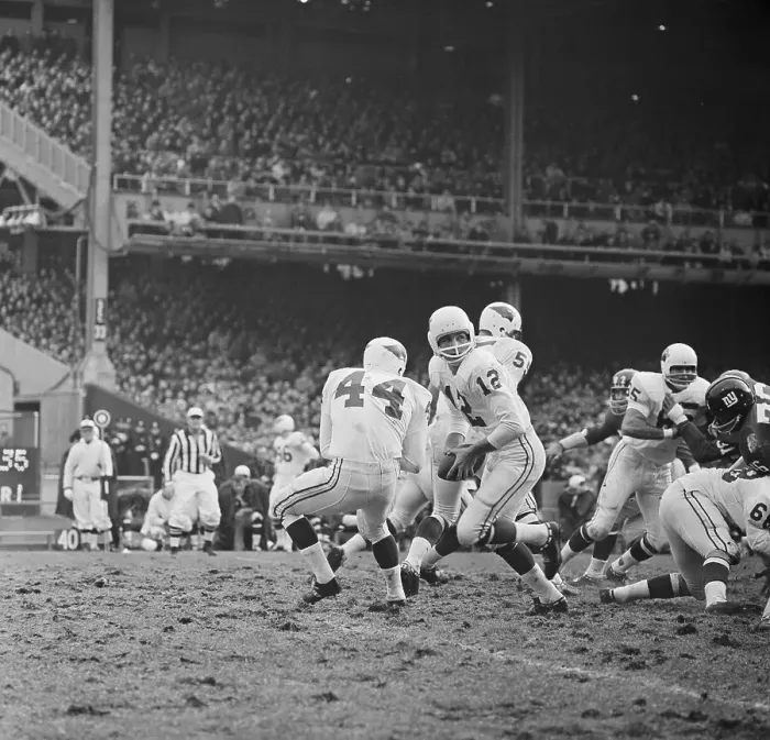 Framed Print : New York Giants Playing St. Louis Cardinals Framed Print : New York Giants Playing St. Louis Cardinals