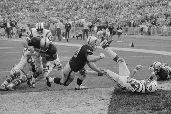 Framed Print : New York Jets Playing Oakland Raiders Framed Print : New York Jets Playing Oakland Raiders