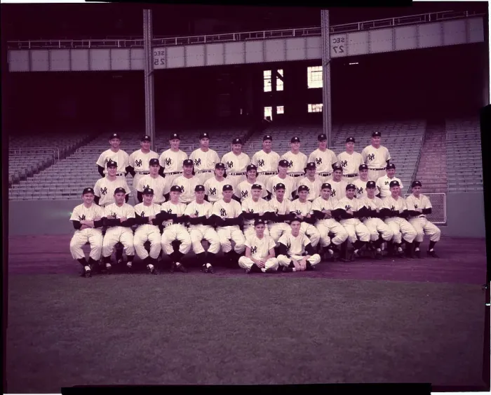 Framed Print : New York Yankees Posing as Group Framed Print : New York Yankees Posing as Group