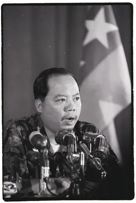 Framed Print : Nguyen Khanh