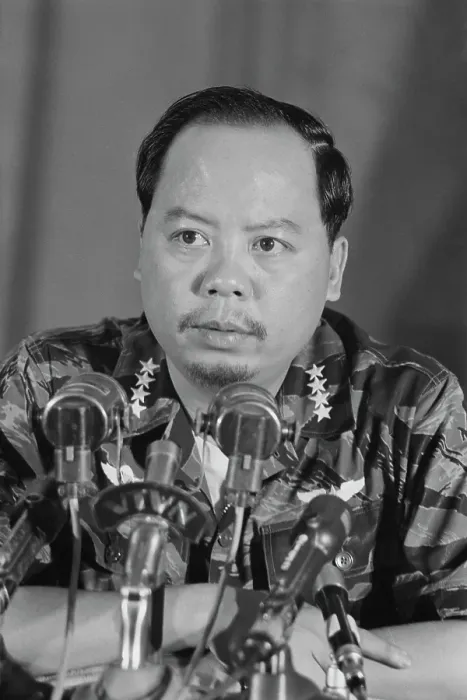 Framed Print : Nguyen Khanh