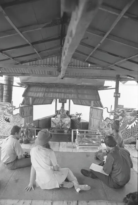 Framed Print : Nguyen Thanh Nam Sits With Audience on Cu Lao Island Framed Print : Nguyen Thanh Nam Sits With Audience on Cu Lao Island