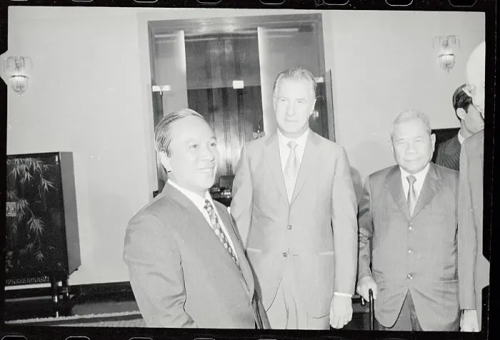 Framed Print : Nguyen Van Thieu and Spiro Agnew Framed Print : Nguyen Van Thieu and Spiro Agnew
