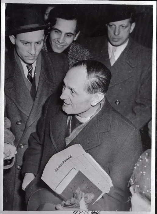 Framed Print : Niemoller Returning from Moscow Framed Print : Niemoller Returning from Moscow