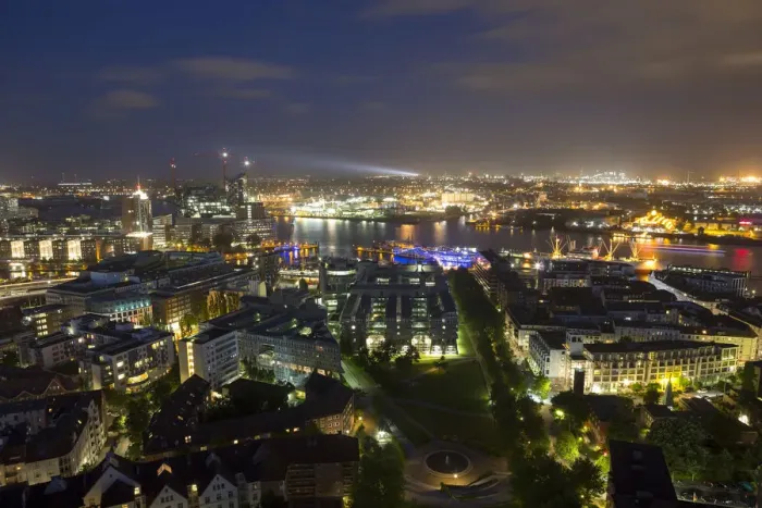 Framed Print : Night shot overlooking the Elbe Philharmonic Hall and the HafenCity, Hamburg, Germany Framed Print : Night shot overlooking the Elbe Philharmonic Hall and the HafenCity, Hamburg, Germany