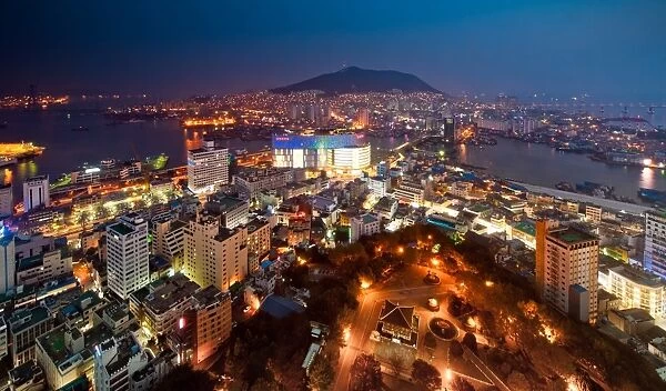 Night view of Busan city