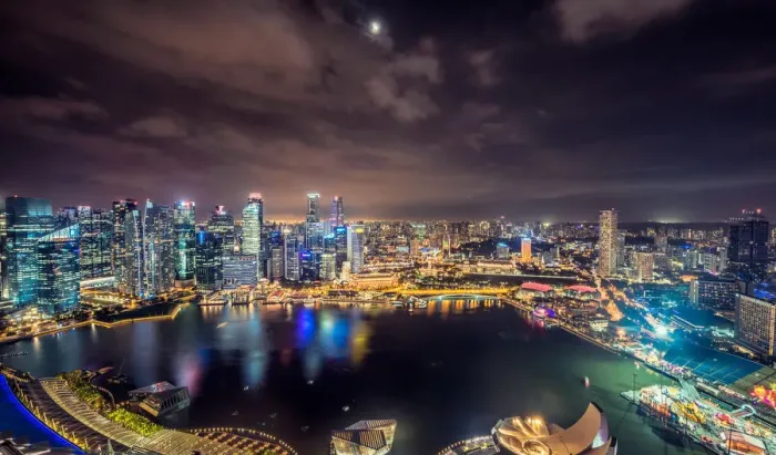 Framed Print : Night view of the Marina bay area of Singapore Framed Print : Night view of the Marina bay area of Singapore