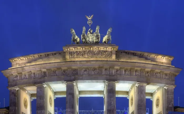 Framed Print : Night view of Quadriga Statue on Brandenburg Gate, Berlin Framed Print : Night view of Quadriga Statue on Brandenburg Gate, Berlin