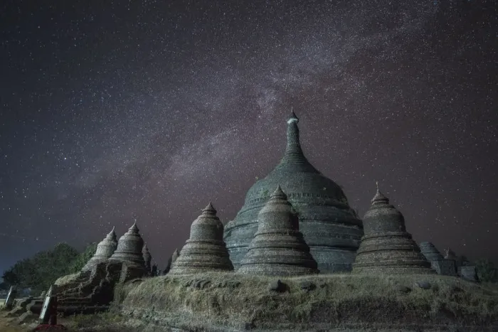 Framed Print : Night view at Ratanabon Paya in Mrauk U, Myanmar Framed Print : Night view at Ratanabon Paya in Mrauk U, Myanmar
